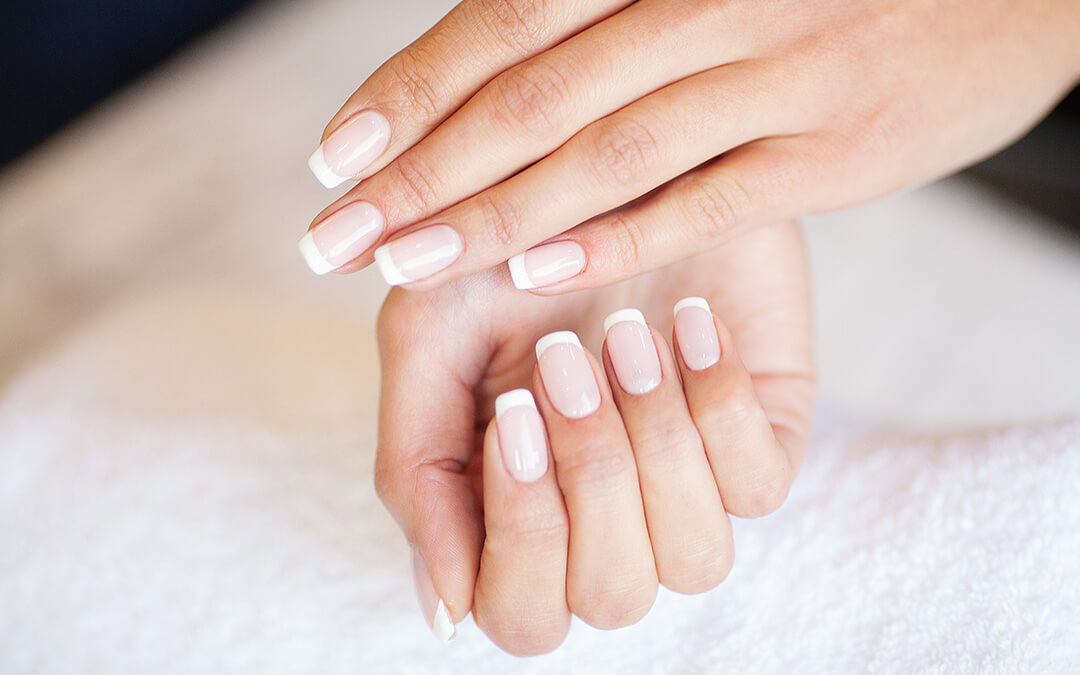 what-is-french-manicure-nail-nail-artist