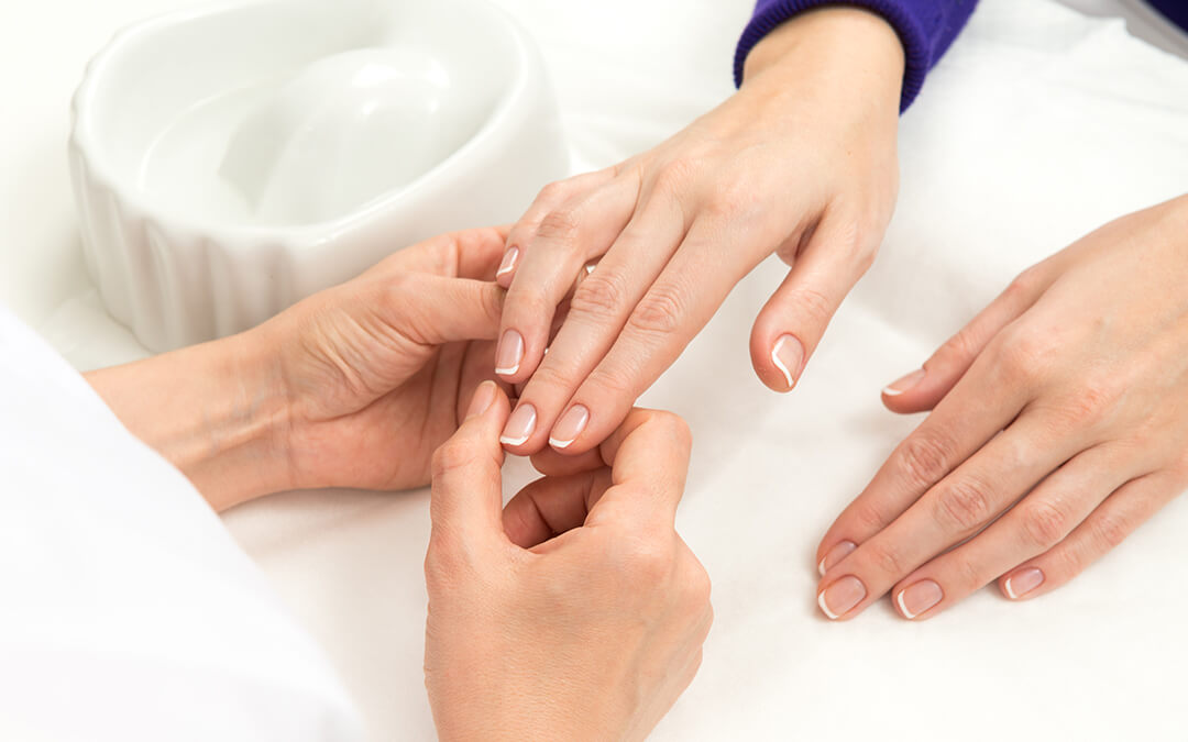 japanese-manicure-budapest-elite-nails-nail-artist-salon (1) What is a Japanese manicure?