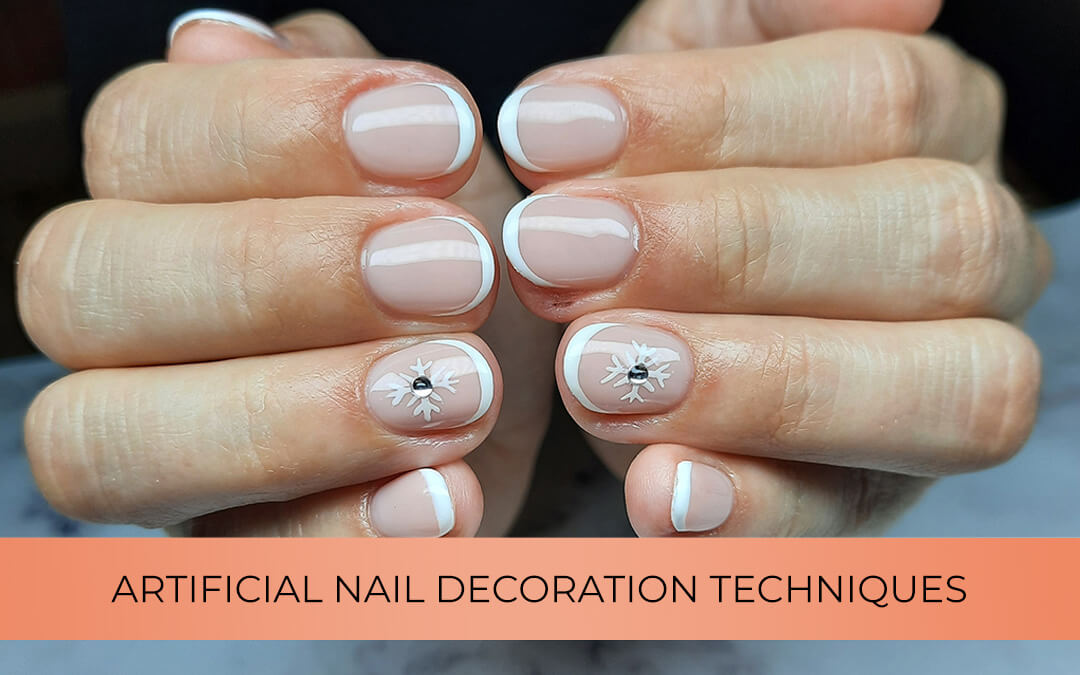 About artificial nail decorative stones and their use