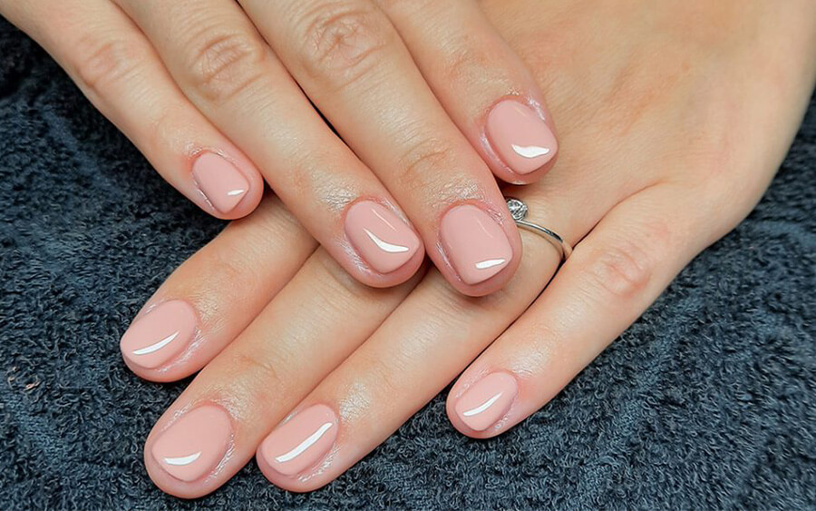 Nude natural nail trends Budapest