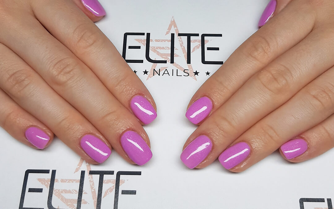 A porcelán műköröm építés lépései, Elite Nails, szalon, Budapest 1. kerület, Tarjányi Csaba